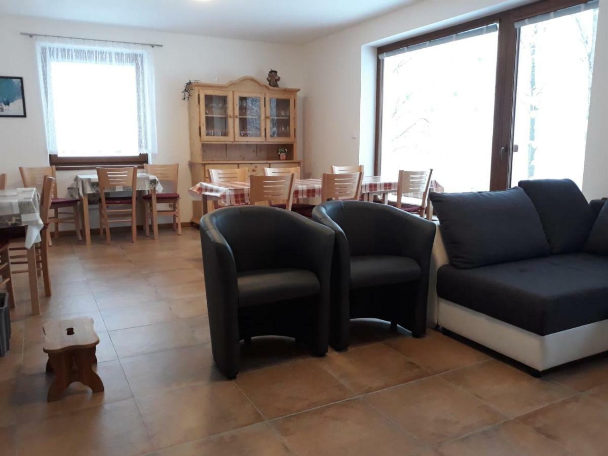 Rekreace Zelba Homestay *